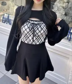 チェック柄デコルテオープンニット