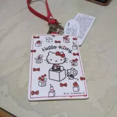 ハローキティ パスケース 赤