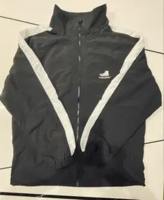 ブラック ナイロンジャケット