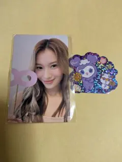 TWICE サナちゃん サンリオコラボシールとトレカ