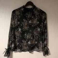 【ZARA】花柄シフォンブラウス