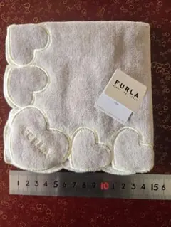 FURLA ハート タオルハンカチ