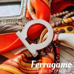 Ferragamo フェラガモ ガンチーニ スカーフリング シルバー 大判