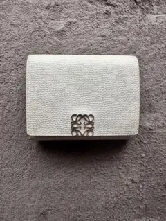 【週末限定値下げ】LOEWE アナグラム トライフォールド ウォレット