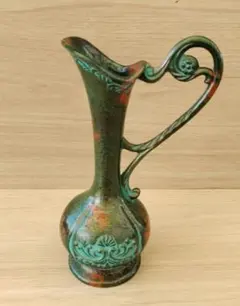 アンティーク風　金属製花瓶