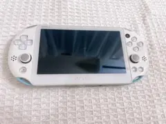 動作品　SONY PSVita 本体　PCH-2000 ホワイト　ブルー