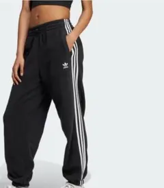 adidas アディカラーポーラーフリーストラックパンツ　新品
