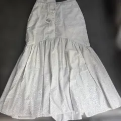 【未使用】ベイクルーズ　フレアスカート ホワイト ドット柄 サイズ0のサムネイル