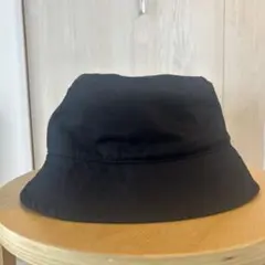 ユニクロ　ハット　黒