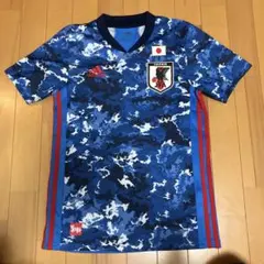 アディダス　サッカー　ウェアーのサムネイル