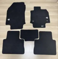 トヨタ50RAV4純正フロアマット - メルカリ