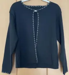 長袖トップス 前開きデザイン　黒　M〜L