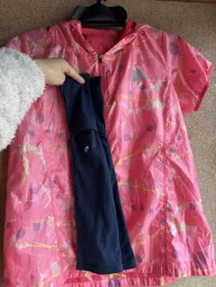 【今だけセール⭐︎】adidas ピンクフード付きウィンドブレーカー