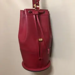 バケツ型ショルダーバッグ