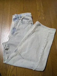 GU バレルレッグジーンズ 丈短め Мサイズのサムネイル