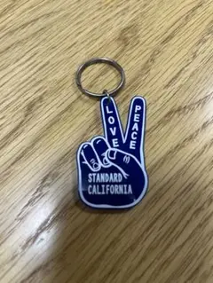 STANDARD CALIFORNIA ピースサイン キーホルダー