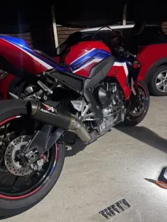 cbr1000rrr スリップオン Austin Racingのサムネイル