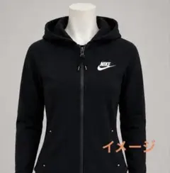 Nike 黒　フード付き ジップアップパーカー