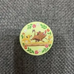 【新品未使用】ディズニー 刺繍缶バッジ ライオンキング