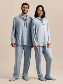 新品エミレーツ航空　男女兼用ラウンジウェア スリッパ、メンズ化粧ポーチ 新品エミレーツ航空 男女兼用ラウンジウェア スリッパ、メンズ