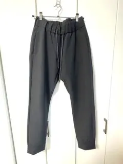 ATTACHMENT ジョガーパンツ グレー