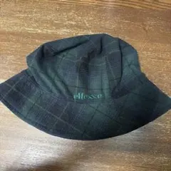 ellesse バケットハット ダークグリーン/ネイビーのリバーシブル