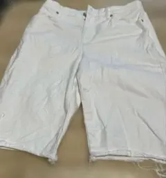 Tonia Vanderbil メンズホワイトハーフパンツ サイズ8
