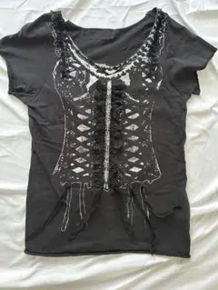 SEXY DYNAMITE LONDON コルセット風プリント Tシャツのサムネイル