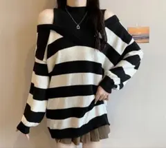 オフショルダー　黒白　ストライプ　セーター　シャツ　トレーナー　パーカー　ニット