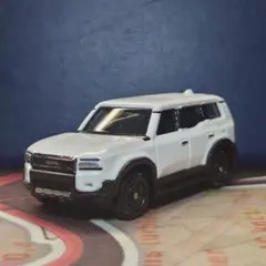 再塗装品　トミカ トヨタランドクルーザー　白