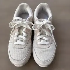 asics ピンク　スニーカー