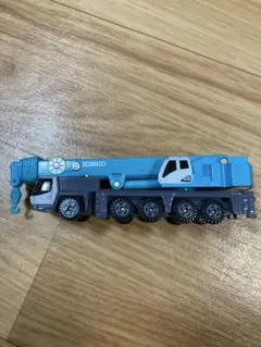 KOBELCO クレーン車 青