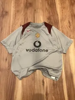 2002 NIKE マンチェスターU Vodafone ノースリーブ 2002 NIKE マンチェスターU Vodafone ノースリーブ - メルカリ
