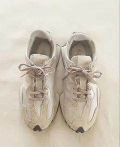 【美品・即発送】ニューバランス WS327SFA 23.5 白ベージュ