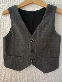 【美品】ARTISAN ダークグレー Vネックベスト　100　入学式　フォーマル