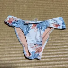 ロキシー　花柄デザイン セパレート水着 Mサイズ　ボトムのみ