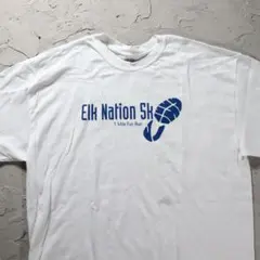 GILDAN 白Tシャツ　ランニングシューズ