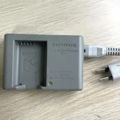 【返金保証】OLYMPUS オリンパス　純正　充電器　BCN-1 匿名配送のサムネイル
