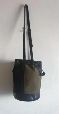 tremouliere バケツ型キャンバス×レザーバッグ
