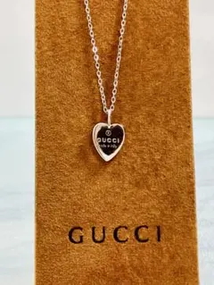 【超美品】GUCCI ペンダント トップ925＋社外チェーン 男女兼用のサムネイル