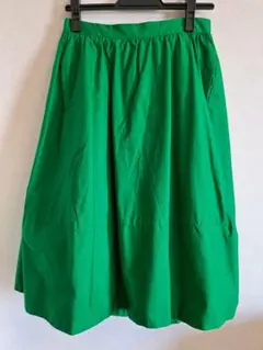 to b, グリーンフレアスカート 美品!のサムネイル
