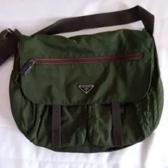 PRADA オリーブグリーン ショルダーバッグ
