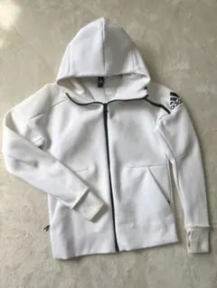 adidas フード付きジャージ ホワイト