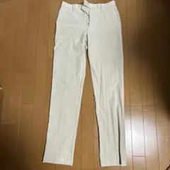クリーム色 スリムフィット チノパン
