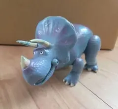 上海ディズニー公式 ぬいぐるみ トイストーリー トリクシー 新品タグ