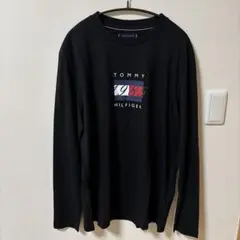 TOMMY HILFIGER ブラック長袖シャツ