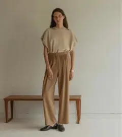 マノフ MANOF PINCH TUCK STRAIGHT PANTSベージュ