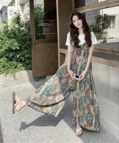総柄　ペイズリー　サロペット　フレアパンツ　マキシ丈　オールインワン 体型カバー
