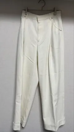 qualiteパンツ　オフホワイト