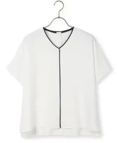 ホワイト Vネック ノースリーブシャツ　LL